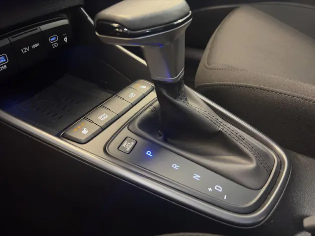 HYUNDAI i20 1.0 T-GDi Amplia
