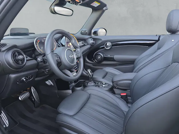 MINI Cabrio John Cooper Works F57 2.0i (CH)