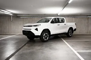 Toyota Hilux Double Cab.-Pick-up 59KWh Comfort