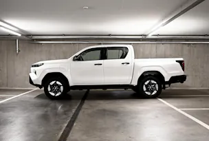 Toyota Hilux Double Cab.-Pick-up 59KWh Comfort