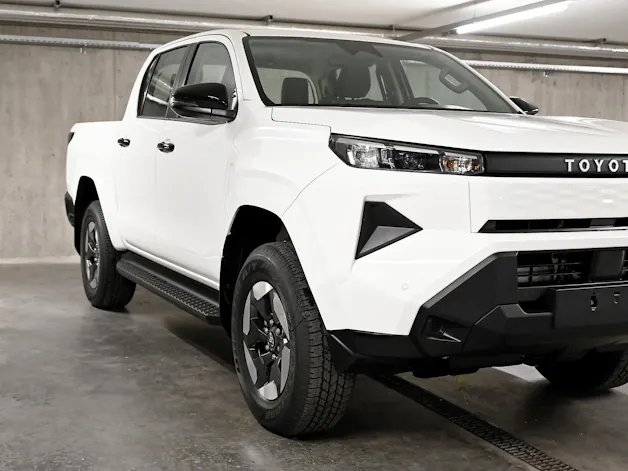 Toyota Hilux Double Cab.-Pick-up 59KWh Comfort