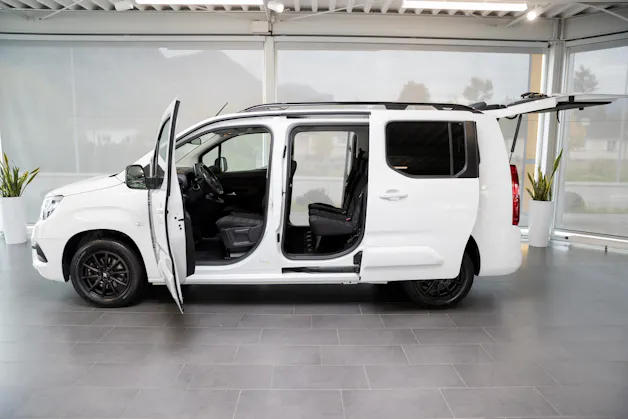 OPEL Combo Life XL 1.5 D Ultimate S/S 7P