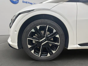 https://vehicle.imgix.net/4458220/90050fb8-700c-4c7e-894b-f6fd64c1abbc.jpg
