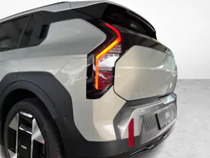 Kia EV3 81 kWh Earth+