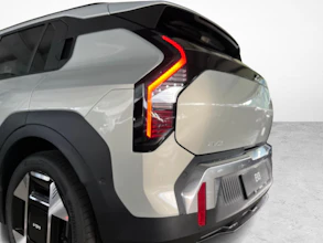 https://vehicle.imgix.net/4458245/5c31872c-c95d-4c61-8cf0-864ac568f6de.jpg
