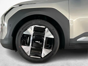 https://vehicle.imgix.net/4458245/887a3954-7f2a-4abb-96a0-734da91eb987.jpg