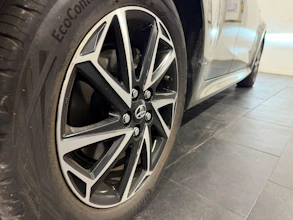 https://vehicle.imgix.net/4458263/6b754a00-1b64-4556-9637-24f65b7b4965.jpeg
