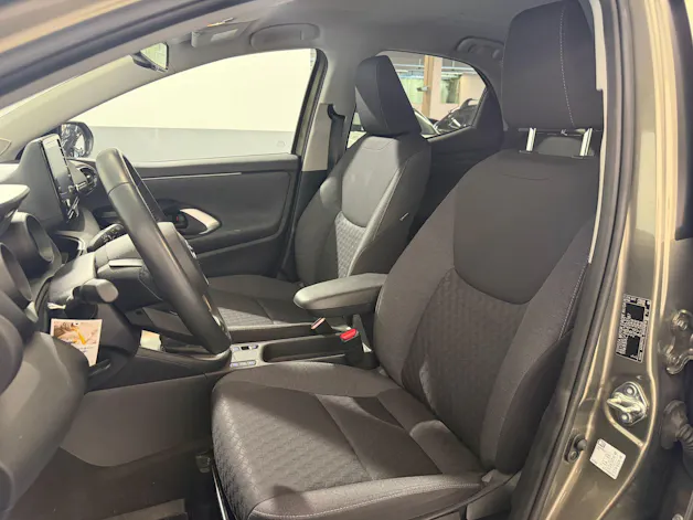 Toyota Yaris 1.5 VVT-i HSD Trend