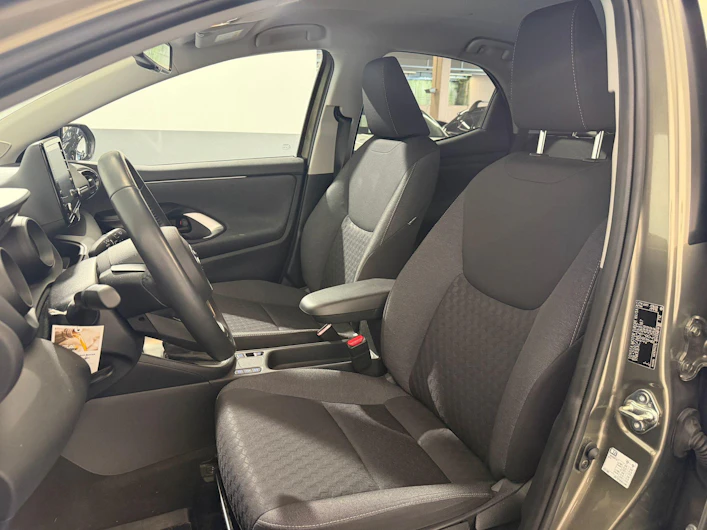 Fahrzeugbild TOYOTA YARIS