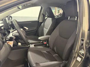 Toyota Yaris 1.5 VVT-i HSD Trend
