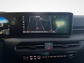 https://vehicle.imgix.net/4458305/b1407754-4462-40ad-9fce-8c3ac73985c8.jpg