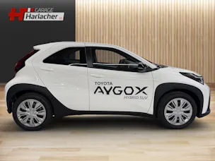 Toyota Aygo X 1.5 VVT-i HSD Comfort