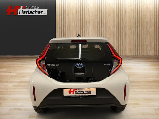 Toyota Aygo X 1.5 VVT-i HSD Comfort