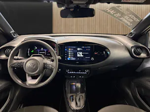 Toyota Aygo X 1.5 VVT-i HSD Style