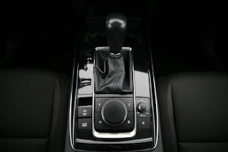 https://vehicle.imgix.net/4458344/cf6715eb-3df2-40bc-872b-c30a86c50744.jpg