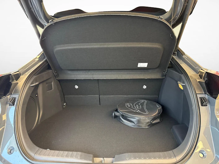 image du véhicule TOYOTA C-HR