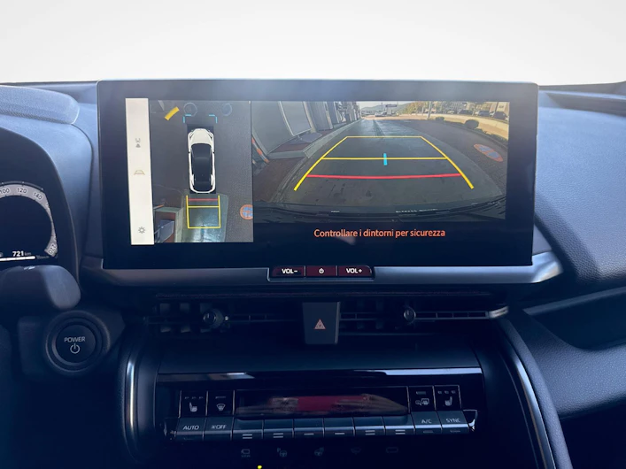 image du véhicule TOYOTA C-HR