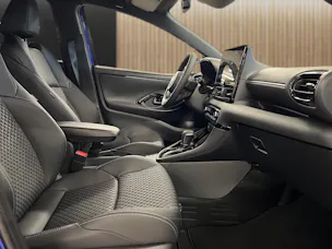 Toyota Yaris 1.5 VVT-i HSD Premium