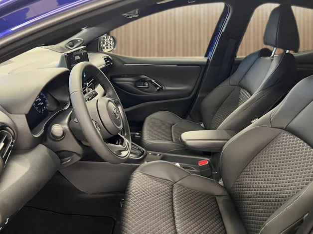 Toyota Yaris 1.5 VVT-i HSD Premium