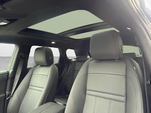 immagine del veicolo LAND ROVER Range Rover Evoque 1.5 T 270e Hoxton Edition - Ruote invernali incluse
