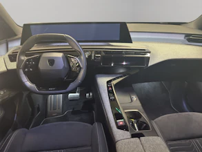 https://vehicle.imgix.net/4458403/4b77e3ce-25cc-46e3-8826-7d40f14cedcf.jpg