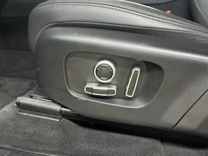 Fahrzeugbild LAND ROVER Discovery Sport 2.0 SD4 200 SE