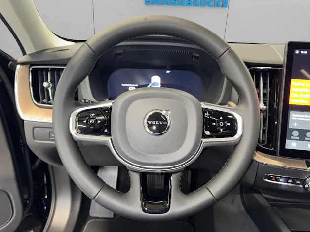 VOLVO XC60 2.0 B5 MH Plus Dark AWD