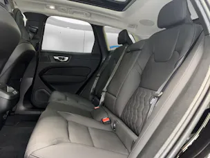 VOLVO XC60 2.0 B5 MH Plus Dark AWD