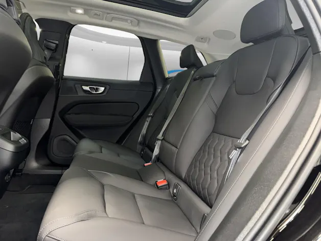 VOLVO XC60 2.0 B5 MH Plus Dark AWD