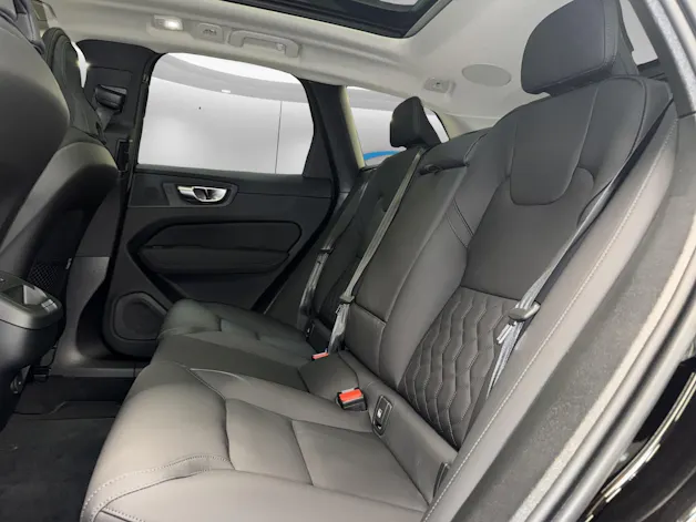 VOLVO XC60 2.0 B5 MH Plus Dark AWD