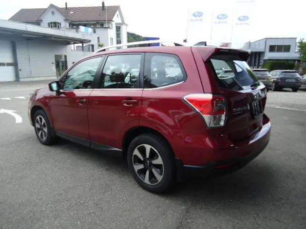 Subaru Forester Station 2.0 Swiss Plus