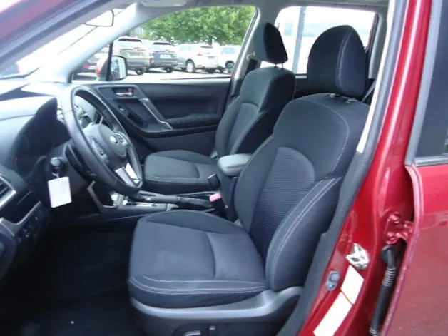 Subaru Forester Station 2.0 Swiss Plus