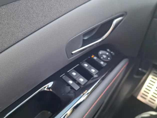 HYUNDAI Tucson 1.6 T-GDi HEV N-Line 4WD
