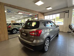 Suzuki SX4 S-Cross 1.4 T Piz Sulai Top Hybrid 4x4
