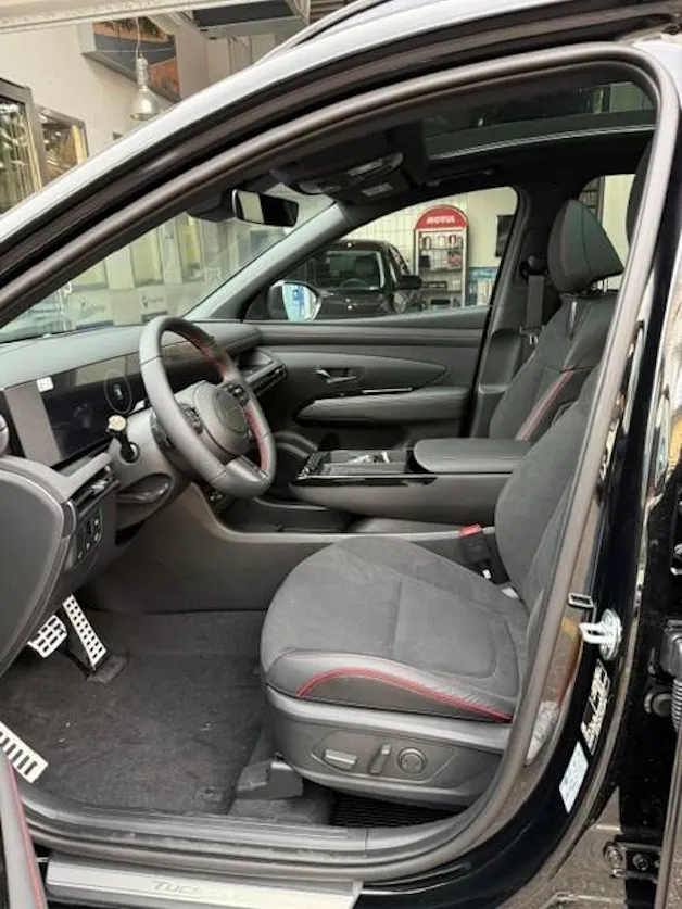 HYUNDAI Tucson 1.6 T-GDi HEV N-Line 4WD