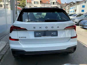 SKODA Kamiq Monte Carlo *** PANORAMADACH & ANHÄNGERKUPPLUNG ***