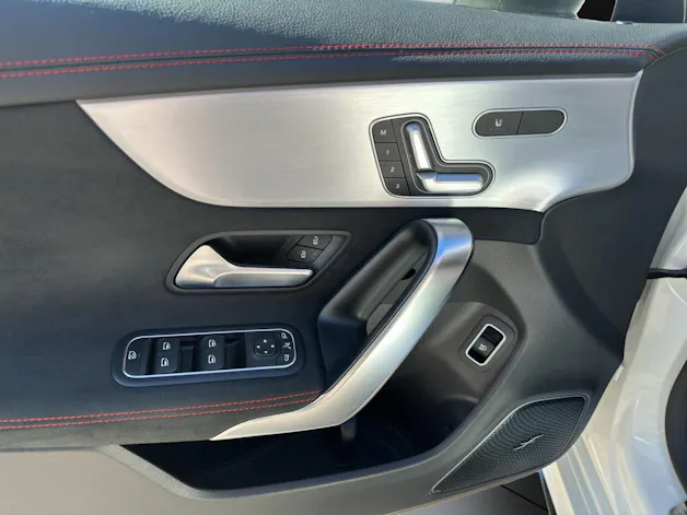 MERCEDES-BENZ CLA 35 AMG 4Matic