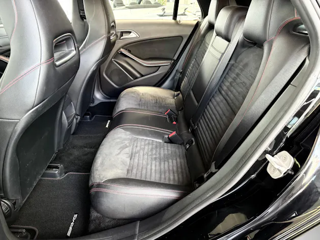 MERCEDES-BENZ CLA Shooting Br 200 d Swiss Star AMG Line 4M