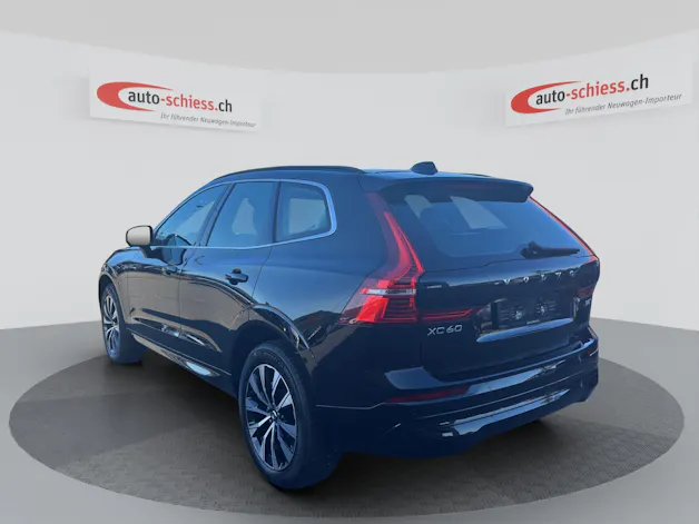 VOLVO XC60 B5 Benzin Mild Hybrid AWD Core Geartronic