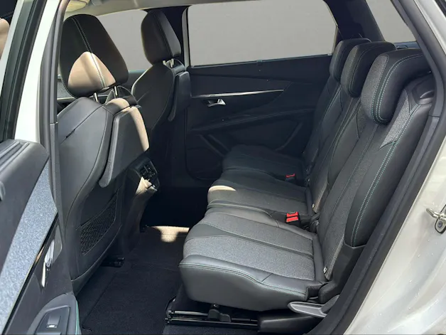 PEUGEOT 5008 1.5 BlueHDi Allure Pack EAT8