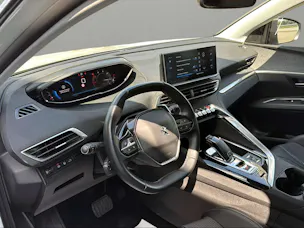 PEUGEOT 5008 1.5 BlueHDi Allure Pack EAT8
