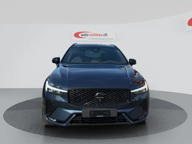 VOLVO XC60 B5 Benzin Mild Hybrid AWD Plus Black Edition