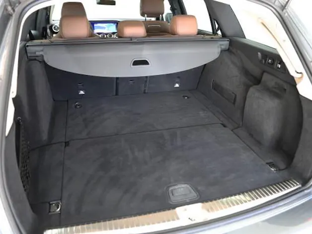 MERCEDES-BENZ E 400 AMG Line 4 Matic