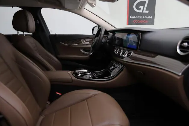 MERCEDES-BENZ E 400 AMG Line 4 Matic