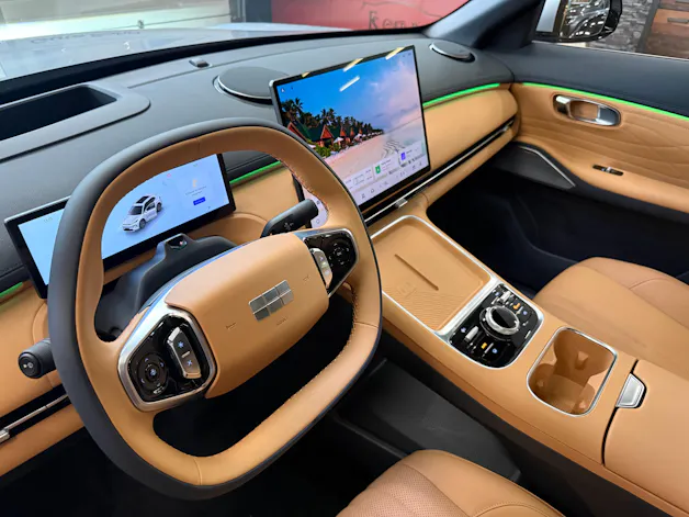 Geely Starray EM-i MAX + PHEV