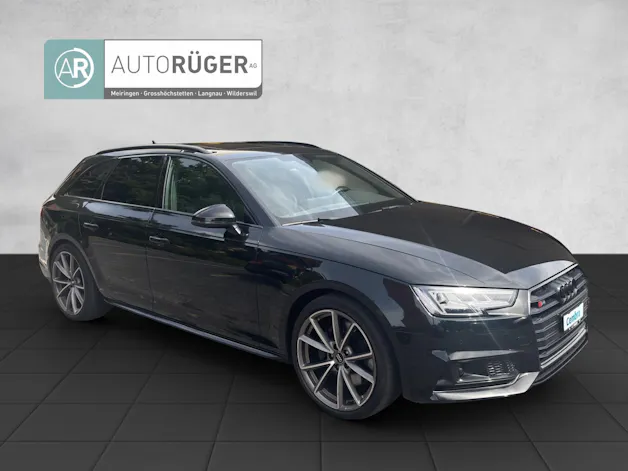 AUDI S4 Avant 3.0 TFSI quattro tiptronic