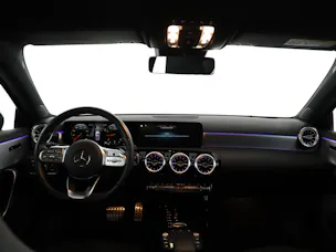 MERCEDES-BENZ A 180 Night Star AMG Line