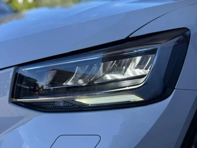 AUDI Q2 35 TDI S line quattro S-tronic