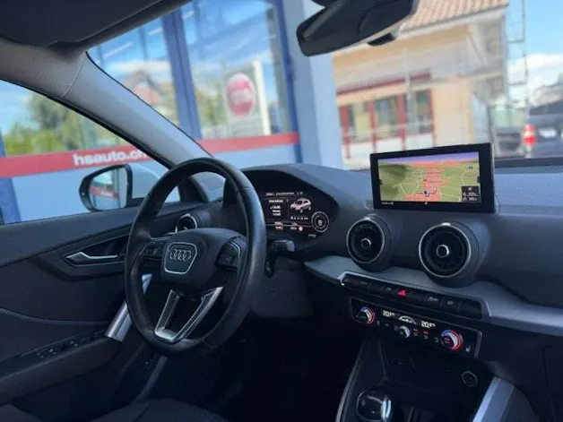 AUDI Q2 35 TDI S line quattro S-tronic