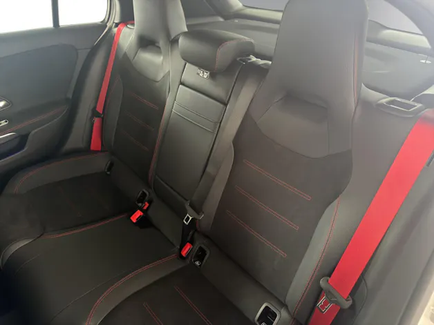 MERCEDES-BENZ A AMG 35 4Matic 8G-DCT